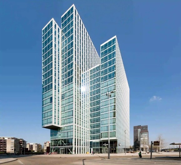 Immeuble Plaza Amere