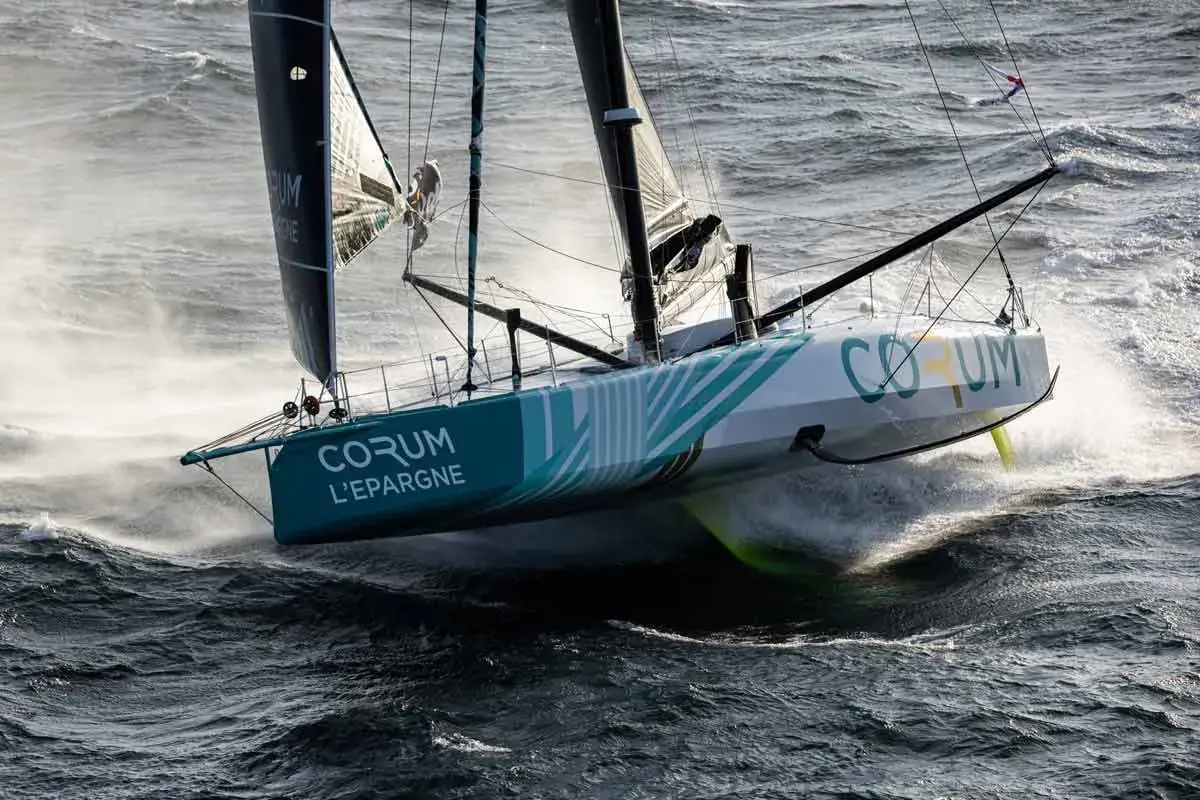Bateau CORUM L'Epargne